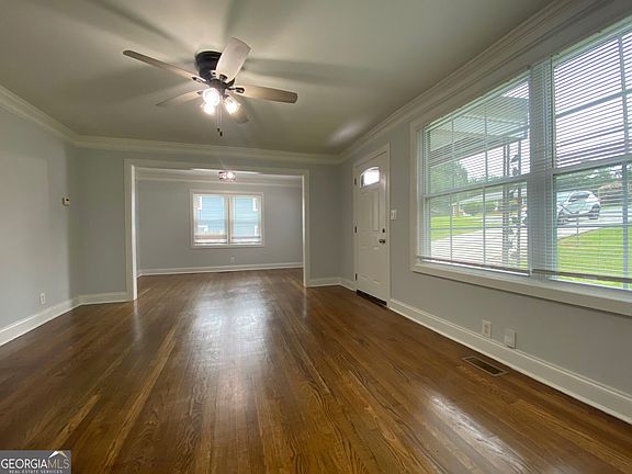 4th image of 1298 Belmont Ave SE