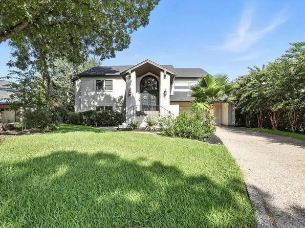 12 Edgewood Cir, Montgomery, TX 77356