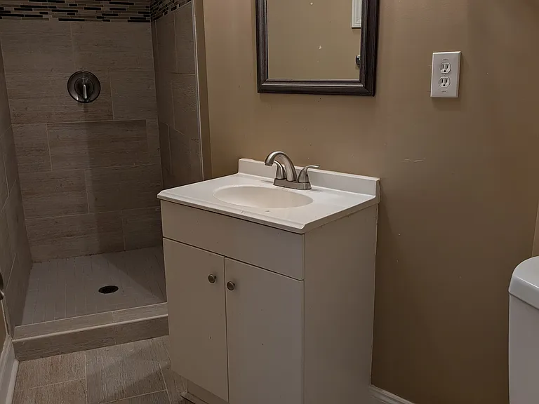 1558 Deauville Ct NW — Photo 5