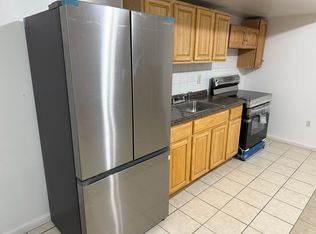 30 Rose Ave, Jersey City, NJ 07305