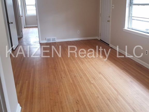 5th image of 752 Westview Ln