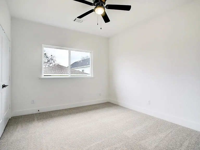 1220 McNeil St — Photo 12