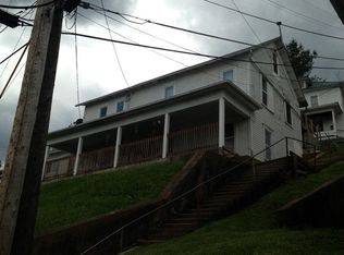407 Center St, Spencer, WV 25276