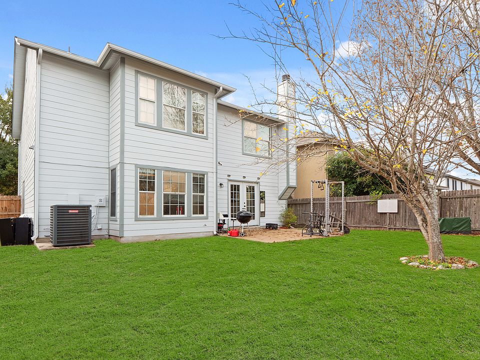 Spacious back yard for grilling, exercise or relaxing.