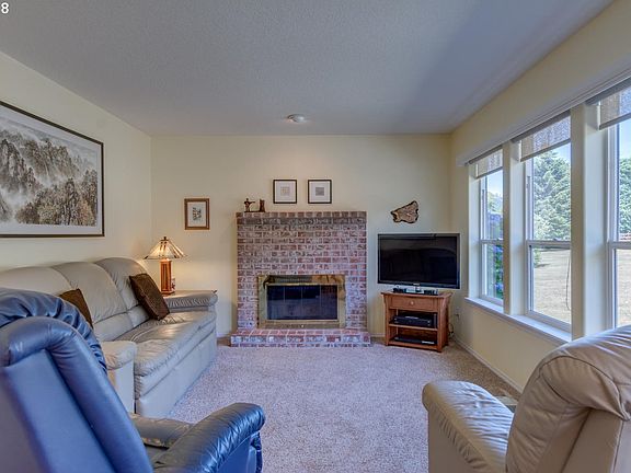 3rd image of 9706 NE 446th St