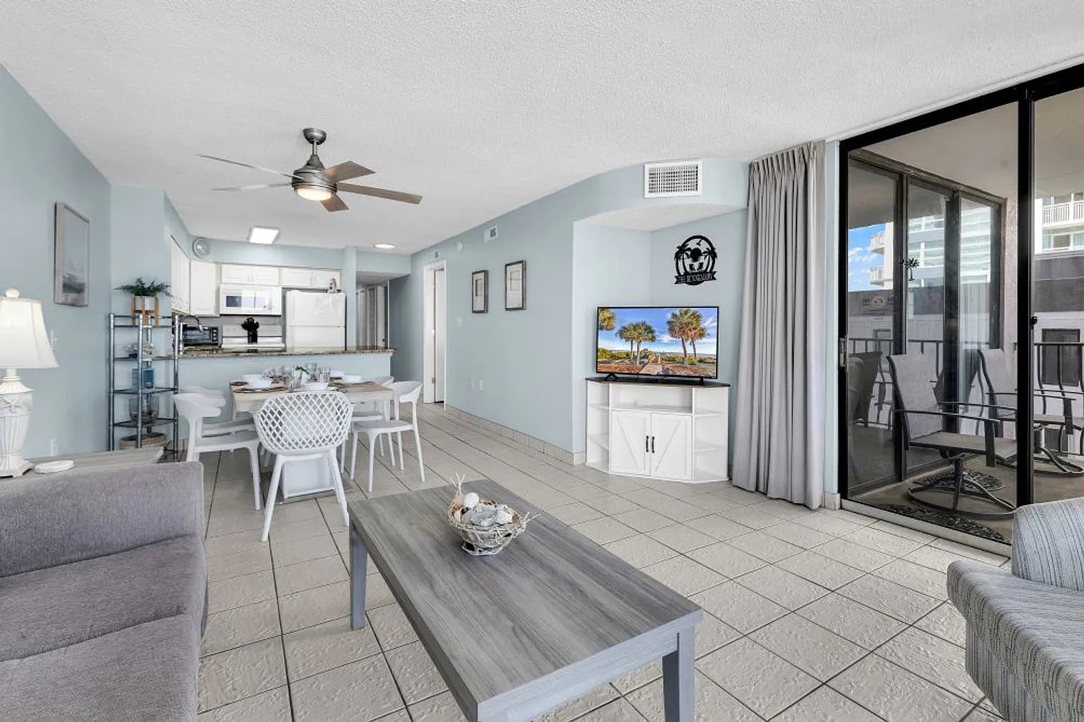 3 bed, 2.0 bath, 1237 sqft, $9,161 — Photo 3