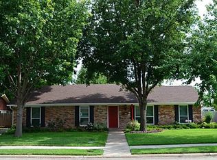1206 Weathered St, Irving, TX 75062