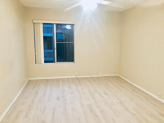 5th image of 4600 Lamont St Unit 4-229
