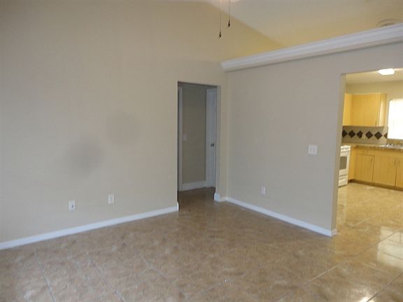 4th image of 244 Oak Run Ct