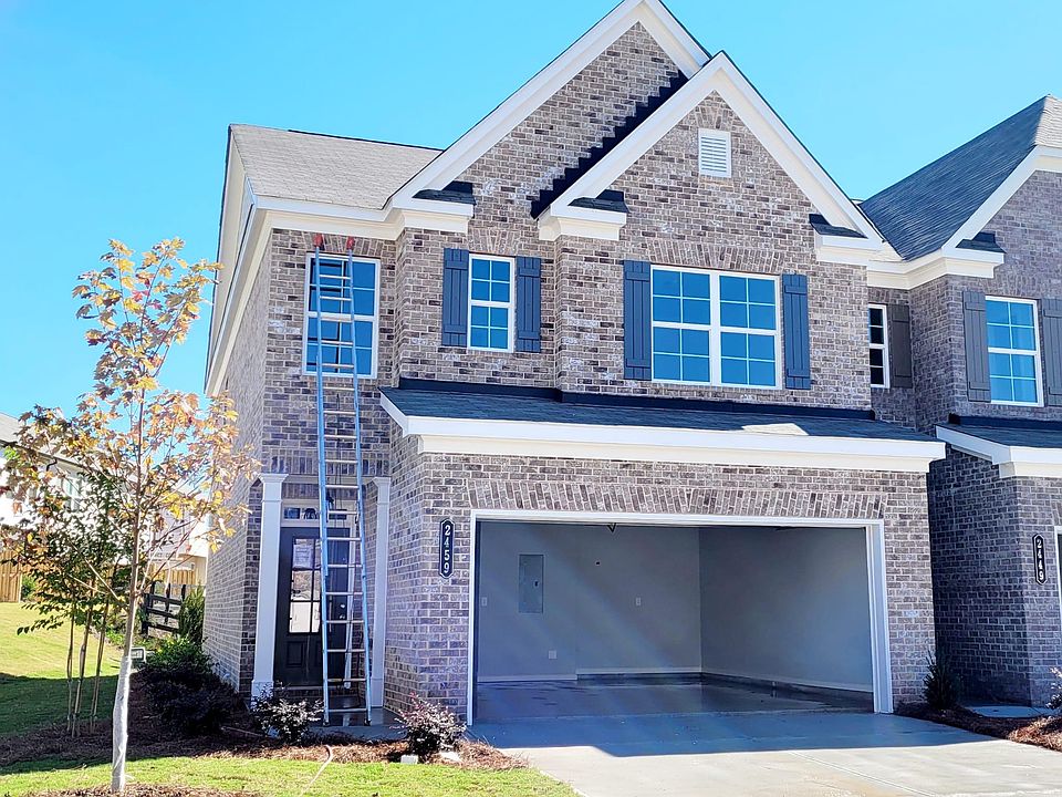 End unit luxury townhouse