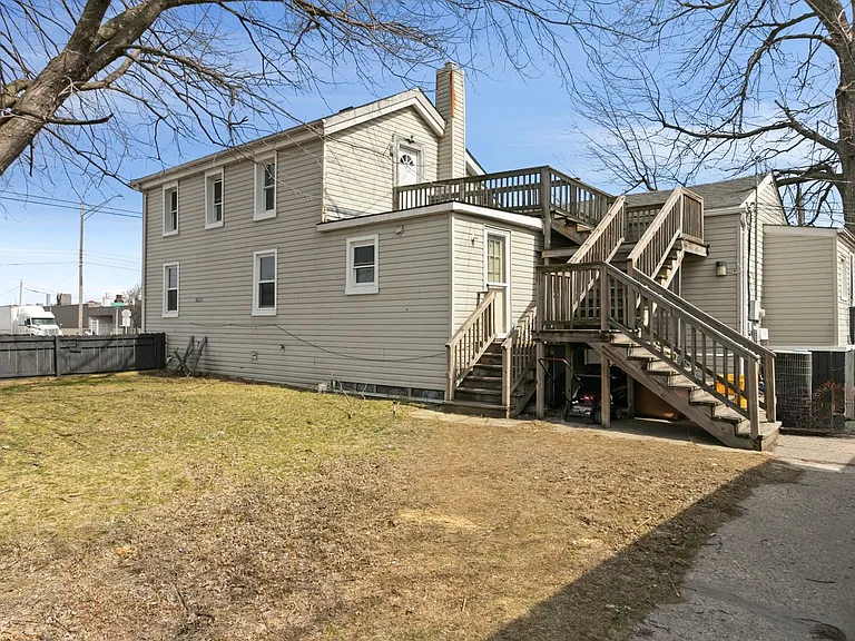 24311 Plymouth Rd — Photo 12