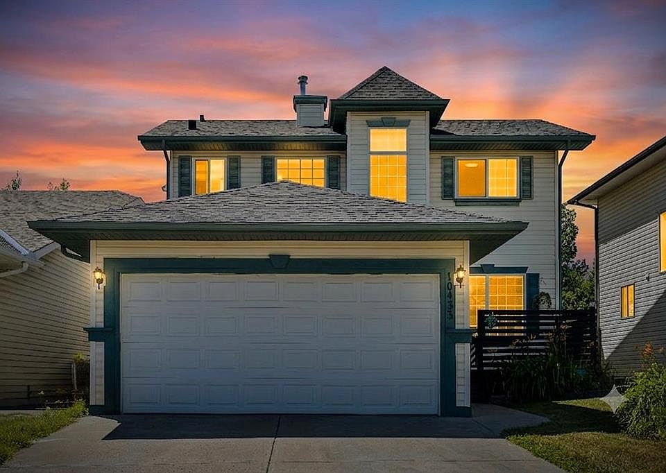1st image of 10433 NE Hidden Valley Dr NW