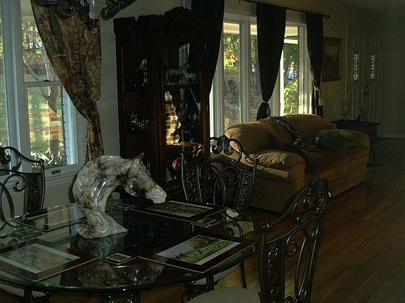 Dining Room Area