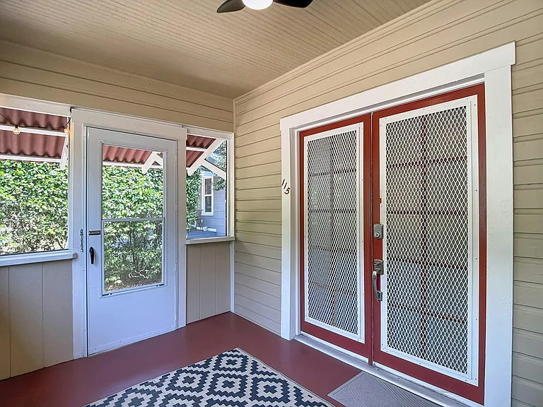 115 E Lambright St — Photo 14