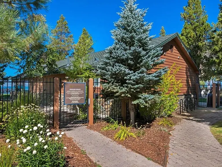 314 Beach Dr — Photo 66