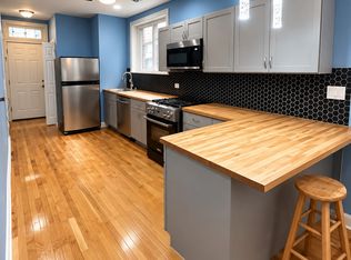7836 S Essex Ave Floor 2, Chicago, IL 60649