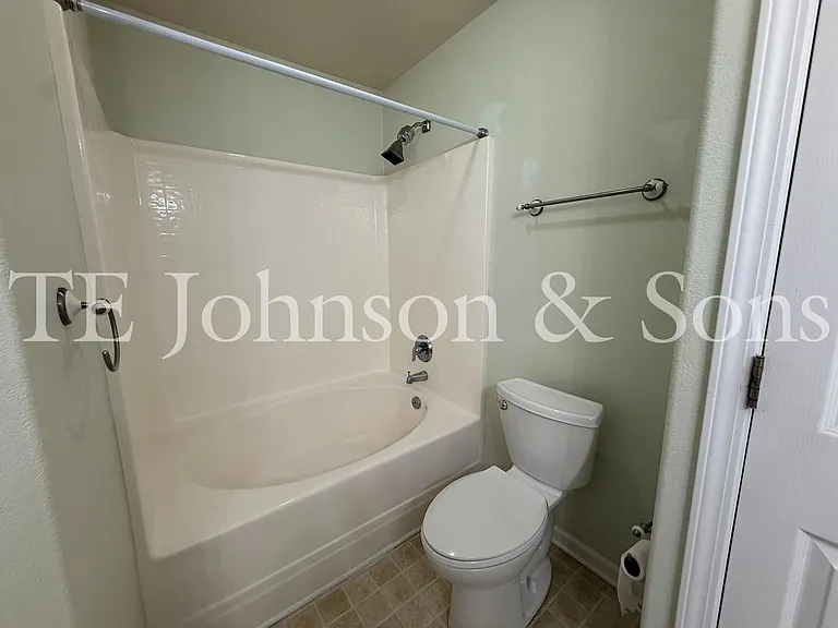 108 Greenway St — Photo 24
