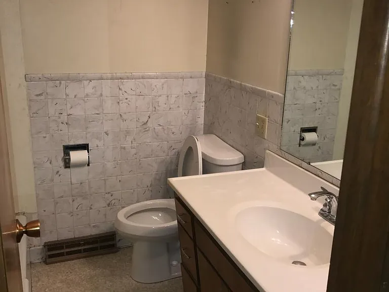 Main Bathroom