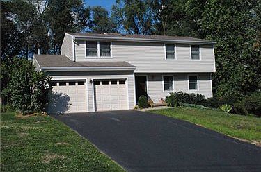 1st image of 150 Kenney Dr