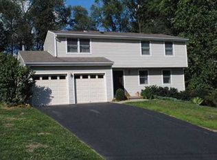 150 Kenney Dr, Sewickley, PA
