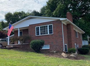 507 Collett St, Morganton, NC 28655