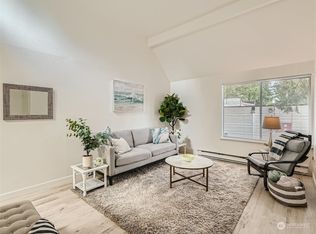 14600 SE 176th St UNIT J3, Renton, WA