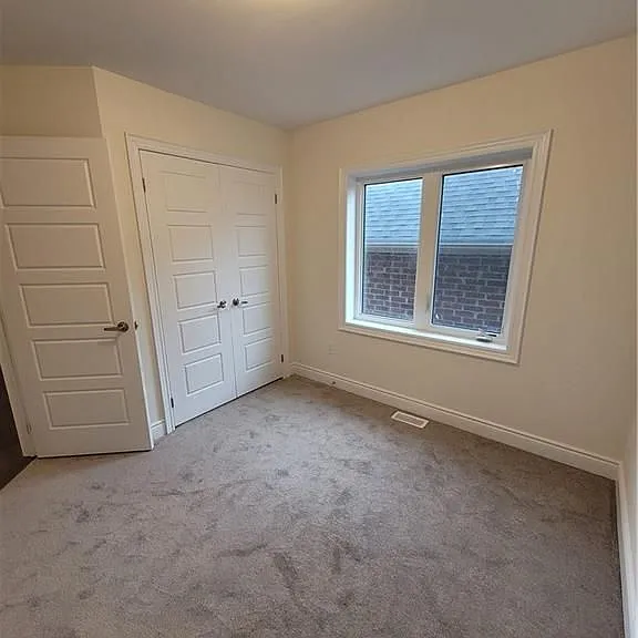 232 Wilmot Rd — Photo 15