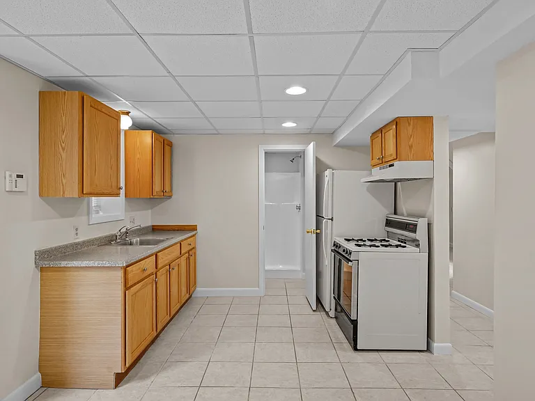 175 Florida Ave — Photo 5