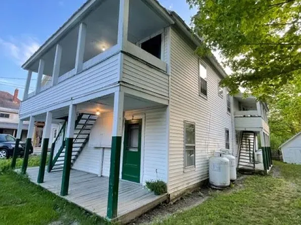 35 Maple St #2, Jeffersonville, VT 05464