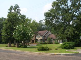 447 Country Club Dr, Ozark, AL 36360