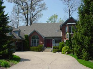 9726 Gulfstream Dr, Fishers, IN 46037