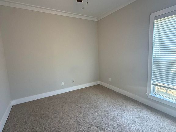 2nd image of 232 Nottingham Dr