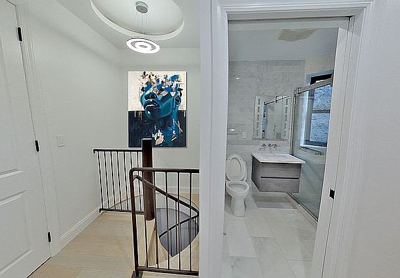 3rd image of 607 E 11th St APT 16