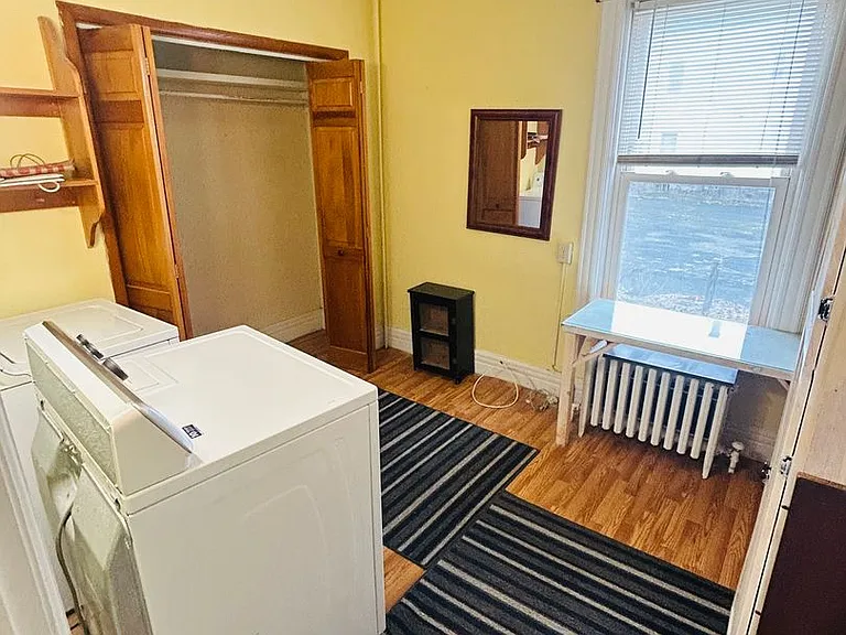 219 W Main St — Photo 21