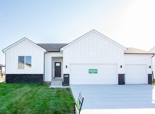 2903 NW Beechwood St, Ankeny, IA 50023