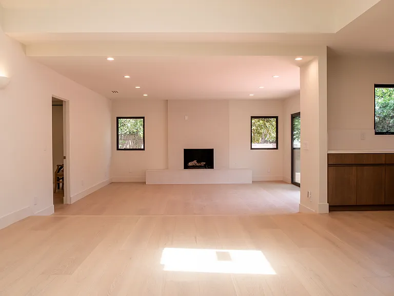 13141 Rose Ave — Photo 8