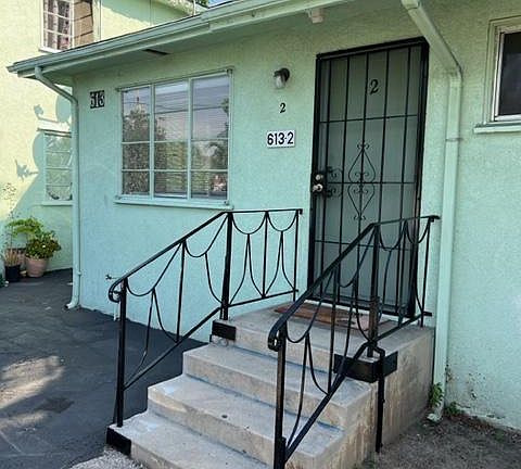 3rd image of 613 W Avenue 28 #2