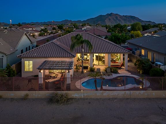 3rd image of 4176 E Clubview Dr