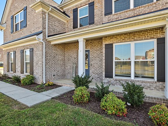 5th image of 1131 Britannia Way