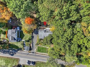 370 Goffle Rd, Hawthorne Boro, NJ 07506