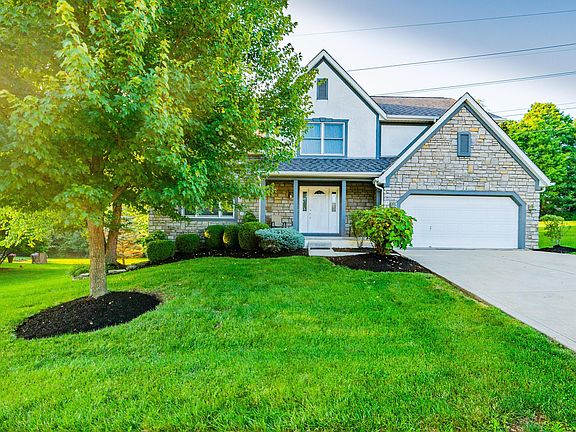 5th image of 333 Fallriver Dr
