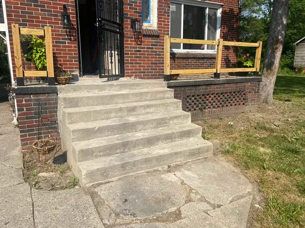 5931 Wayburn St, Detroit, MI 48224