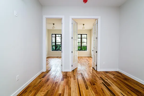 Rented by Nooklyn NYC LLC | media 40