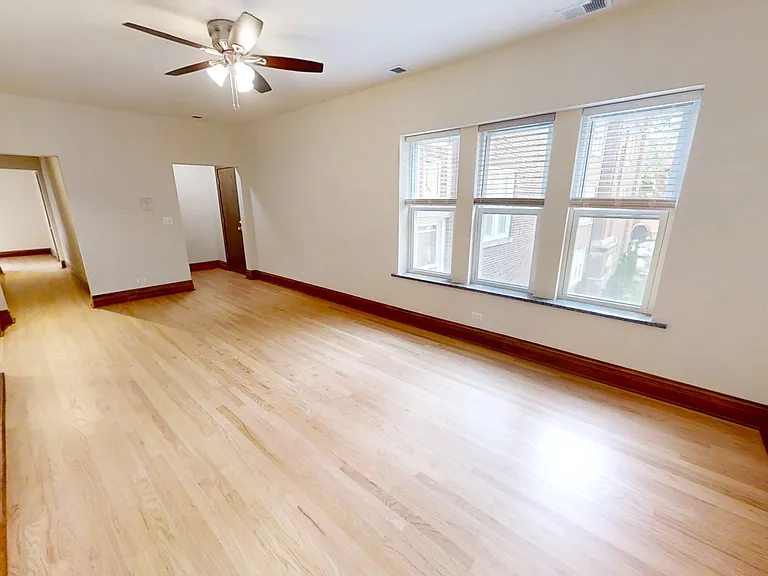 4903 N Whipple St — Photo 5
