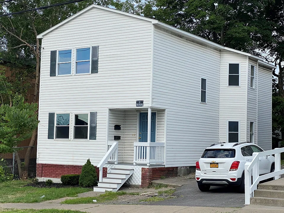 205 Columbus Ave #22