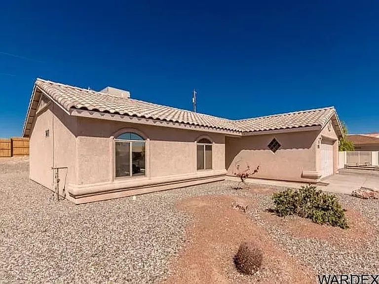 2675 Bluewater Dr — Photo 2