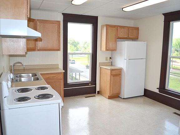 4th image of 89 Converse St #B