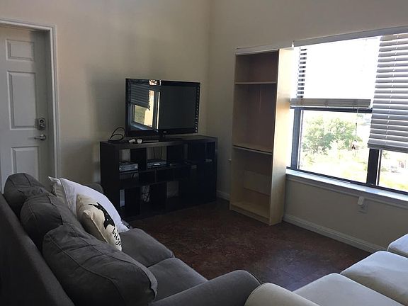 4th image of 2501 Pearl St APT 609