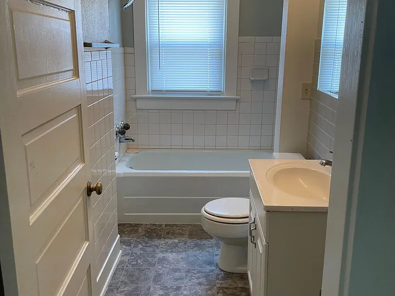 1312 Park Ave #1 — Photo 8