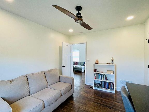 5th image of 1241 Douglas Ave